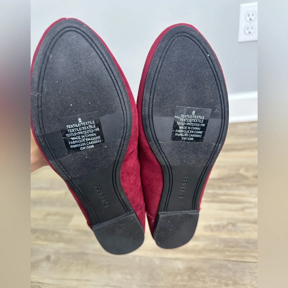 Express Ankle Ballet Flat Shoes Maroon Size 6 NWOT